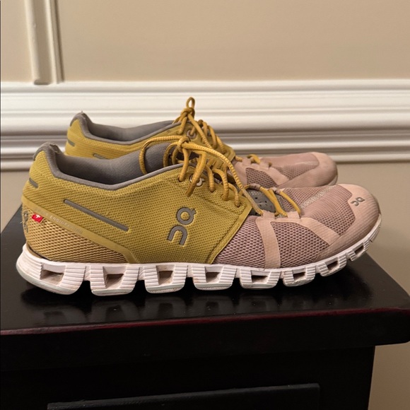 On Running Shoes - On Cloud Running Walking Women's Sneakers Rose Sand Pink Blush Green size 8.5